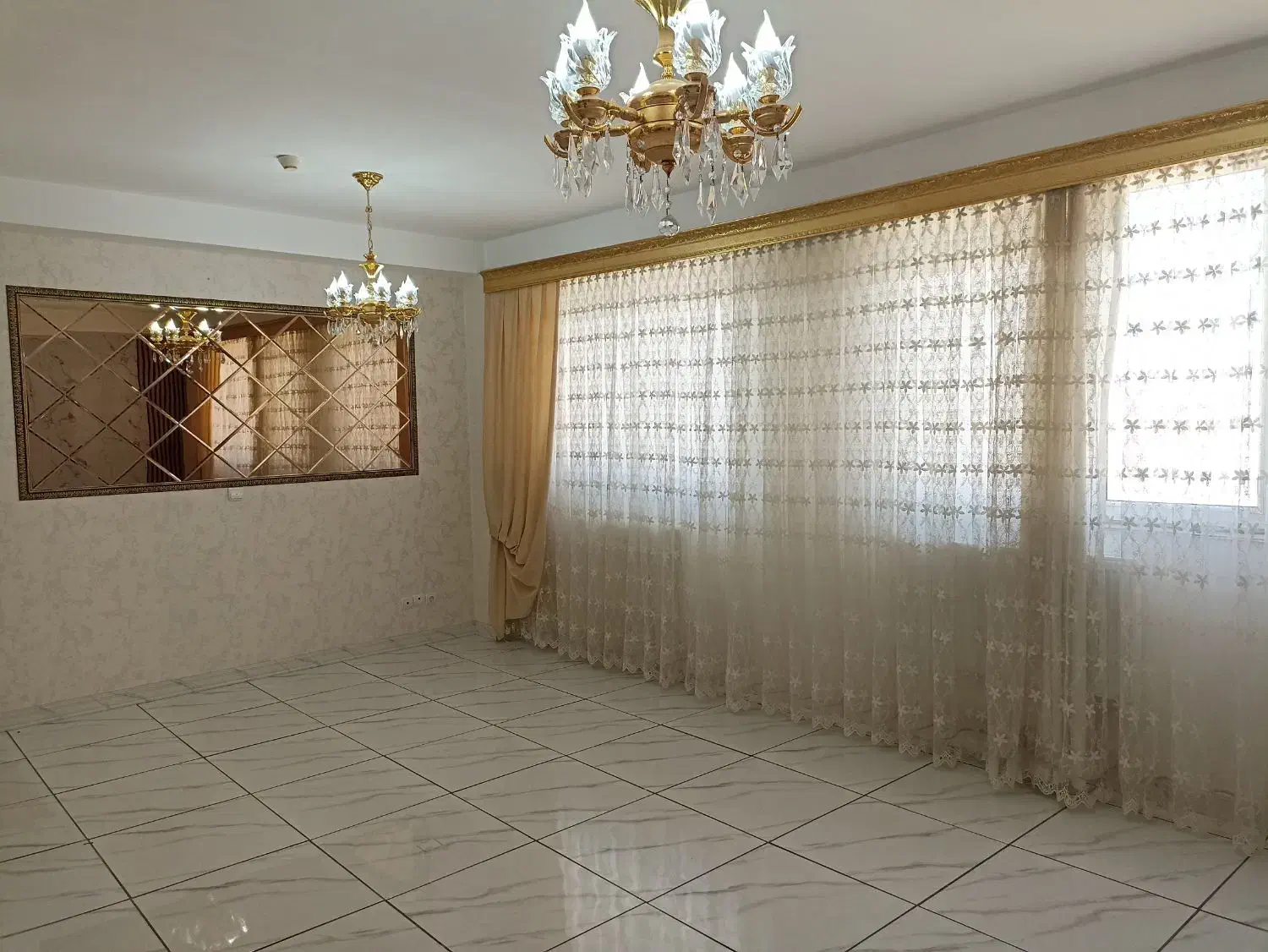 فاز سوم سهند. لوکس نو نصبیات. ویو باز|فروش آپارتمان|سهند, |دیوار