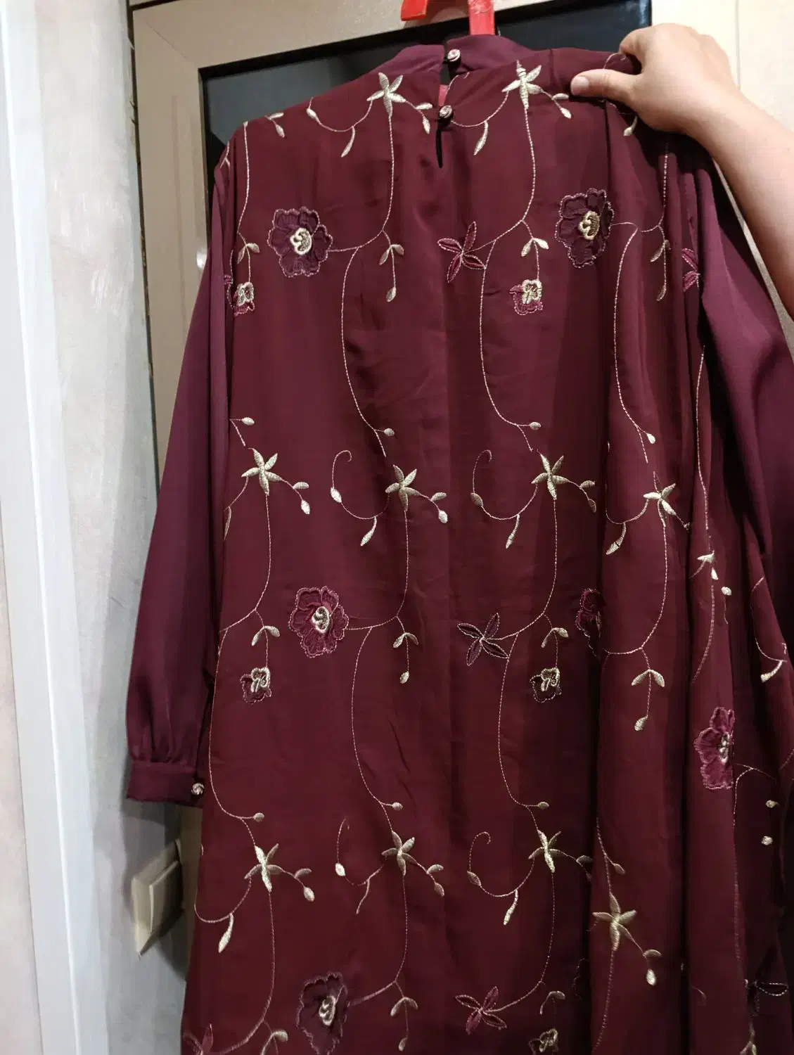 لباس زنانه|لباس|فردیس, خیام غربی|دیوار