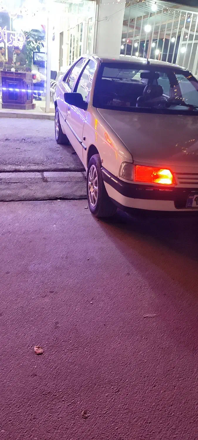 پژو 405 مدل 82|خودرو سواری و وانت|پیرانشهر, |دیوار