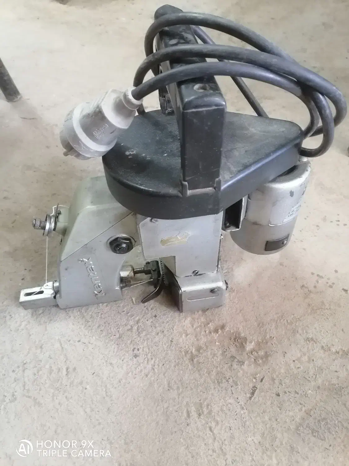 چرخ سر کیسه دوز مدل کنتکس و ترازو 500کیلو چرخ دار|چرخ خیاطی و ریسندگی|کاشمر, |دیوار