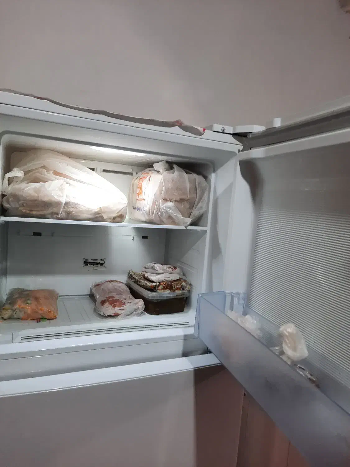 فروش فوری یخچال فریزر ۱۸ فوت امرسان|یخچال و فریزر|فریدونکنار, |دیوار