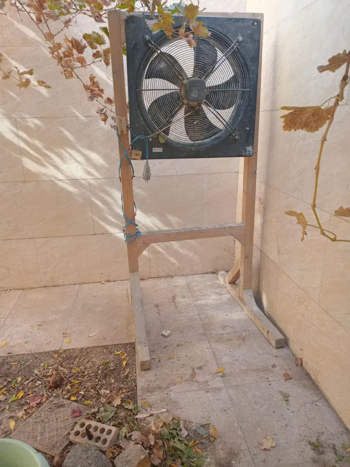 یک عددتهویه هوا60×60|پنکه و تصفیهکنندهٔ هوا|شاهینشهر, فردوسی|دیوار