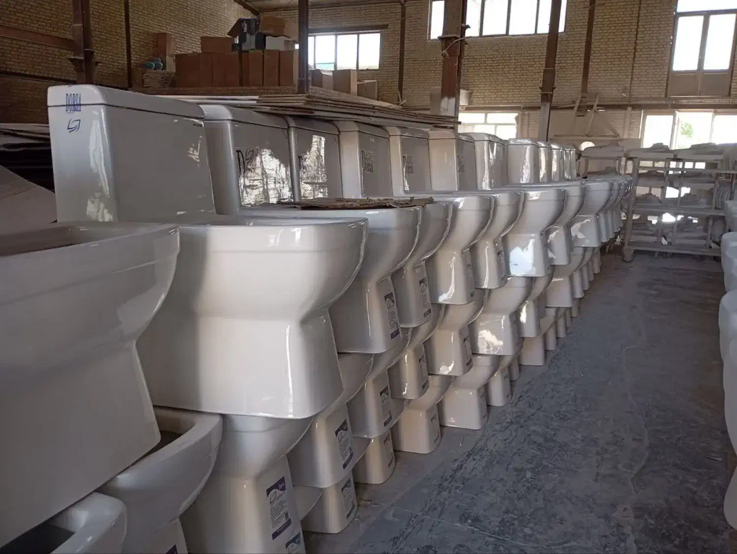 توالت فرنگی درجه یک نقد و چک|لوازم سرویس بهداشتی|قم, چهل درخت|دیوار