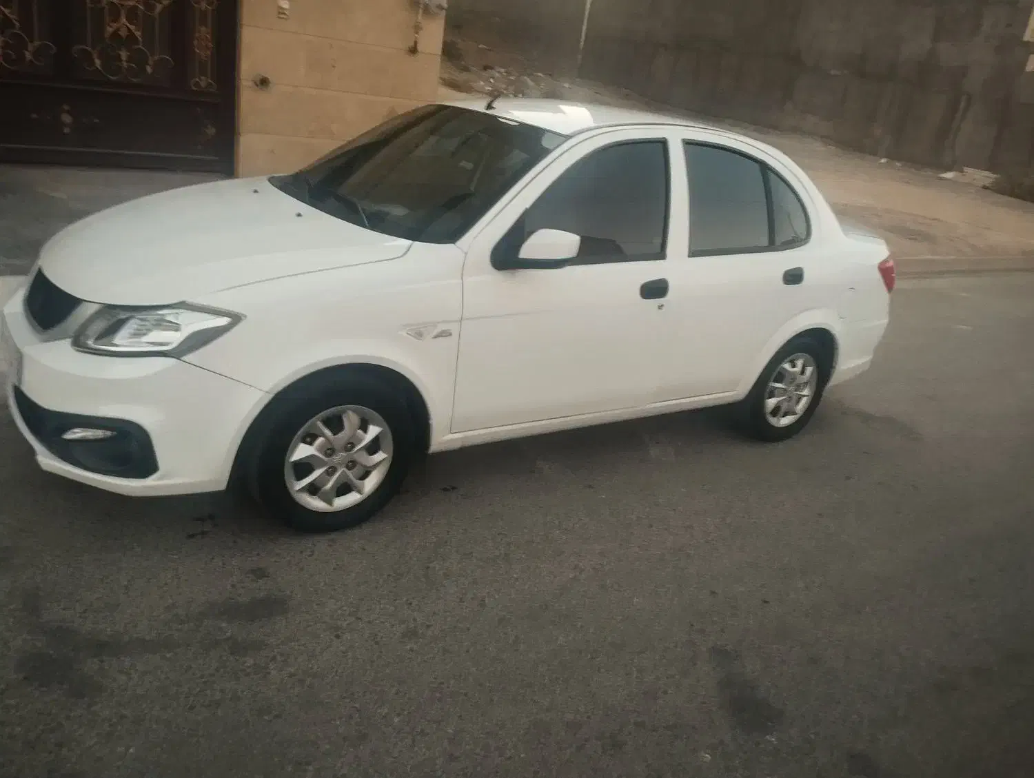 ساینا s1402بی رنگ شاسی پلمپ|خودرو سواری و وانت|قم, شهرک سازمان آب|دیوار