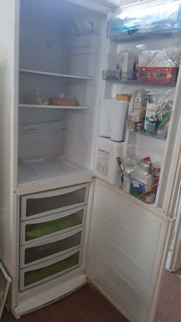 یخچال|یخچال و فریزر|قم, نیروگاه|دیوار