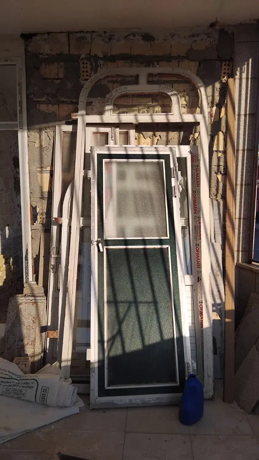 در و پنجره|مصالح و تجهیزات ساختمان|اسدآباد, |دیوار