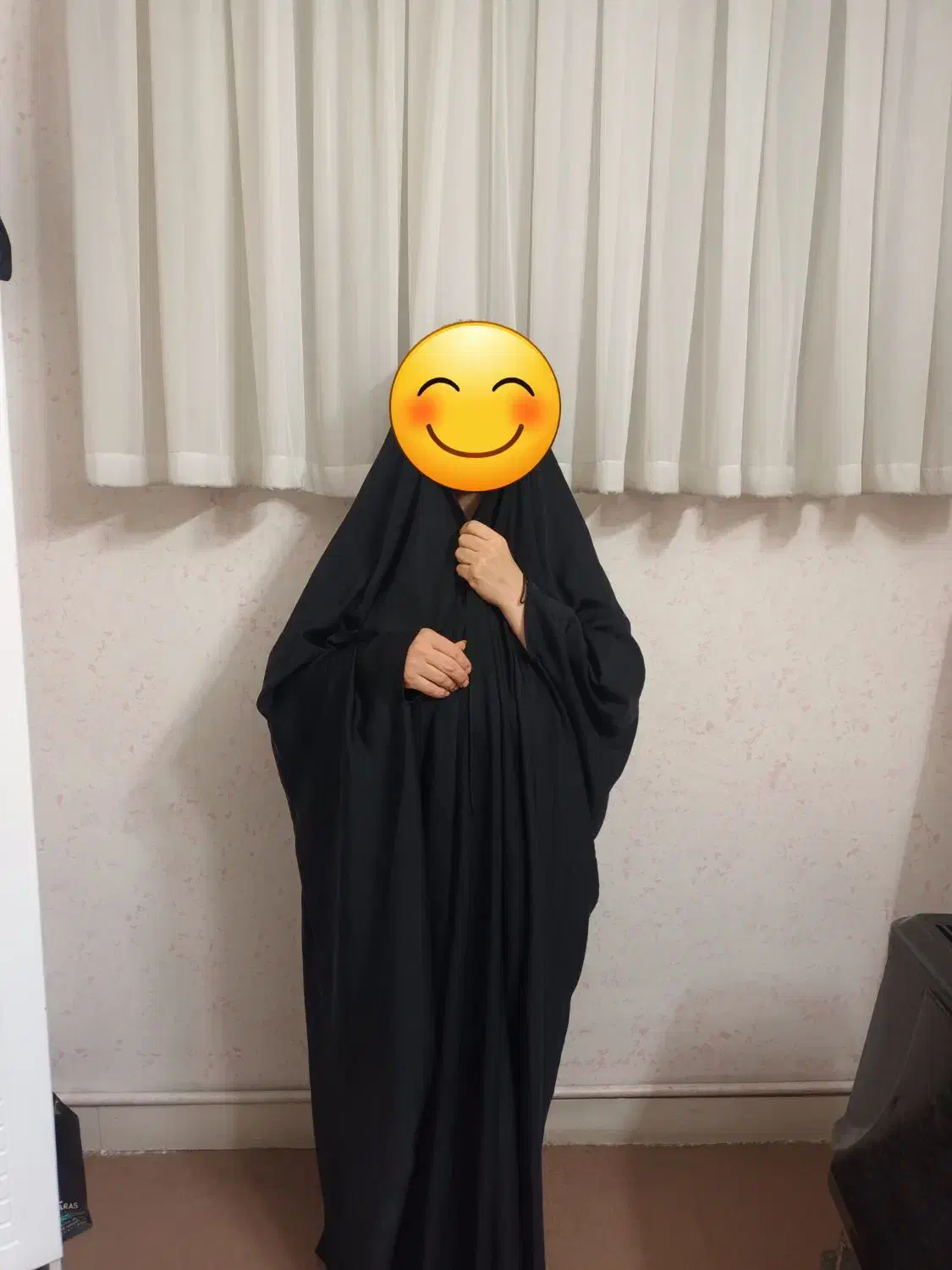 چادر عبا|لباس|اصفهان, باغ فدک|دیوار