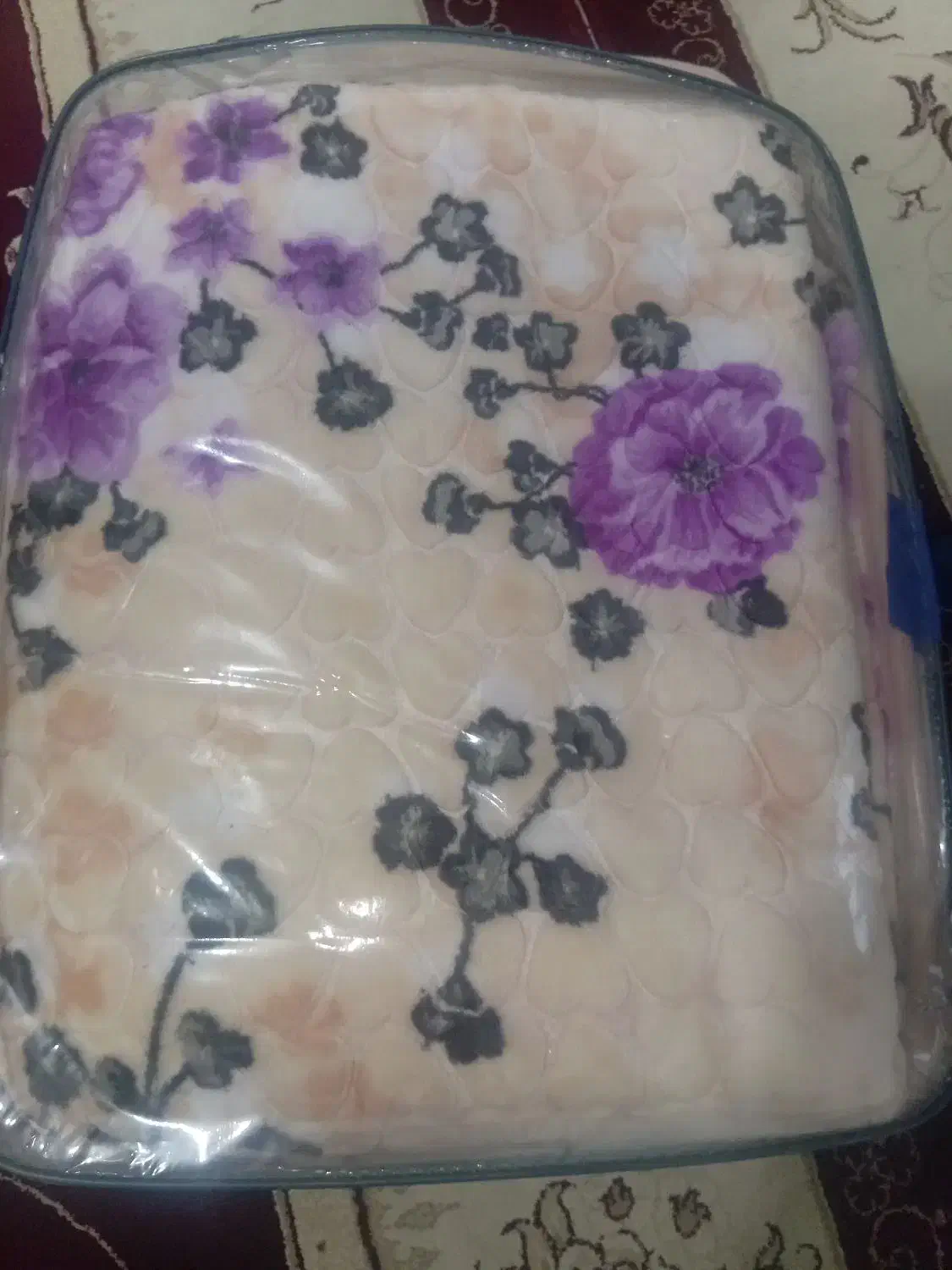 پتودونفره‌بزرگ‌گل‌برجسته‌عروس|رختخواب، بالش، پتو|دورود, |دیوار