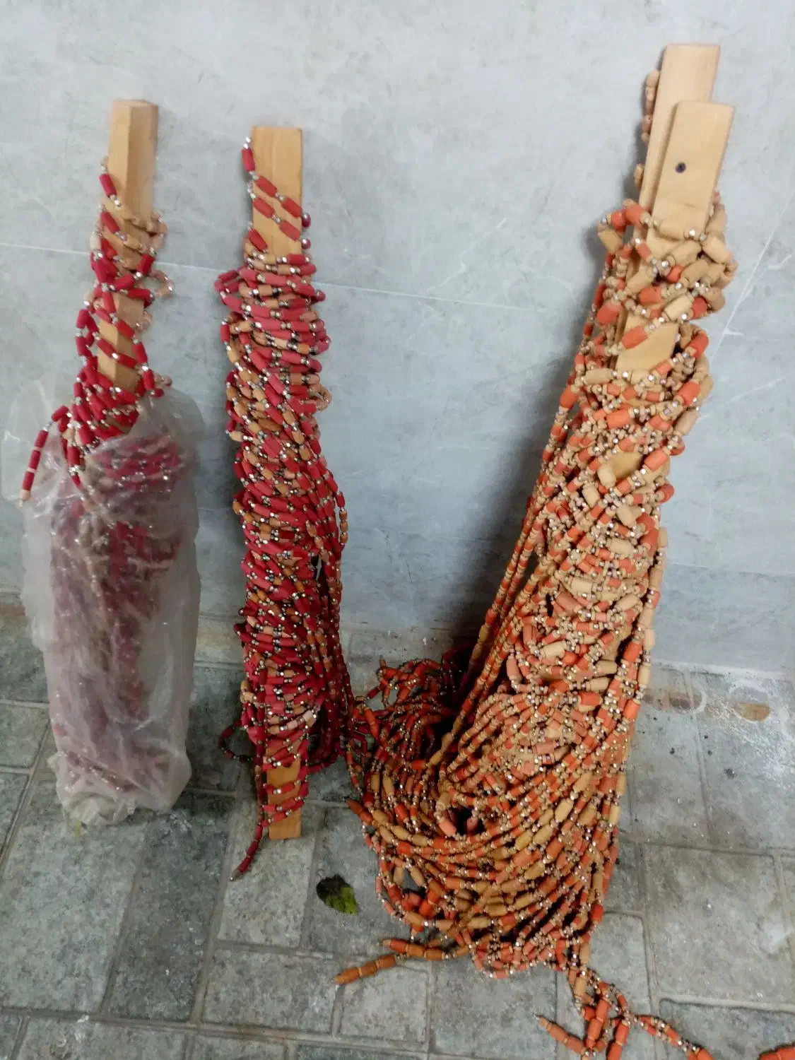 پرده آویز|پرده، رانر، رومیزی|لاهیجان, شقایق|دیوار