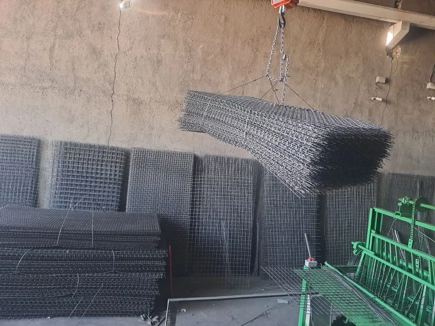 استخدام نیرو در کارگاه توری فنس شاخه مفتول|استخدام معماری، عمران و ساختمانی|مشهد, کشاورز|دیوار