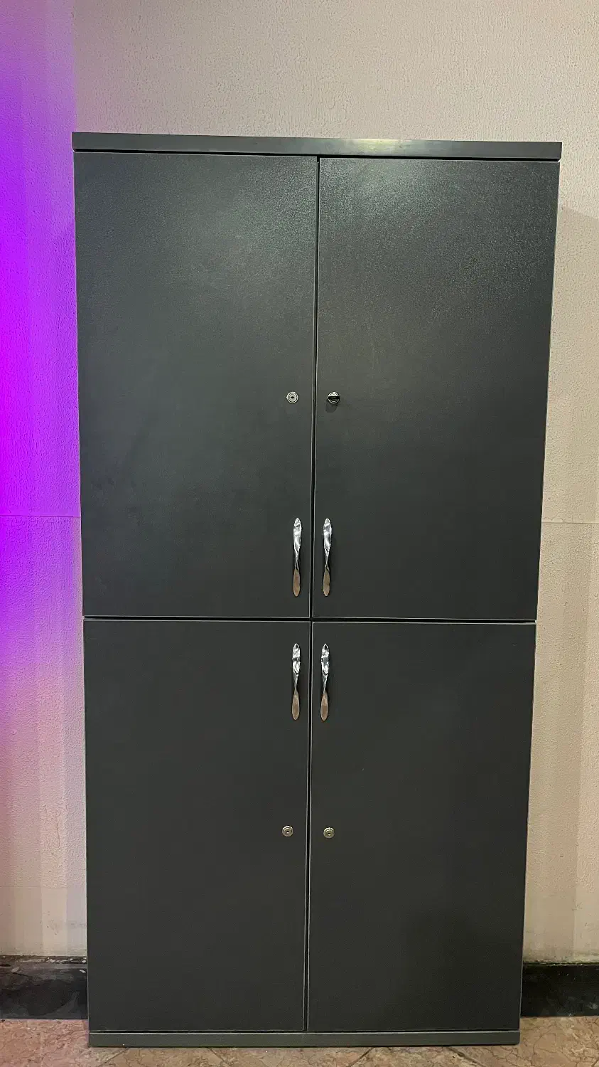 شلف و کمد|دفتر کار|هشتگرد, هشتگرد قدیم|دیوار