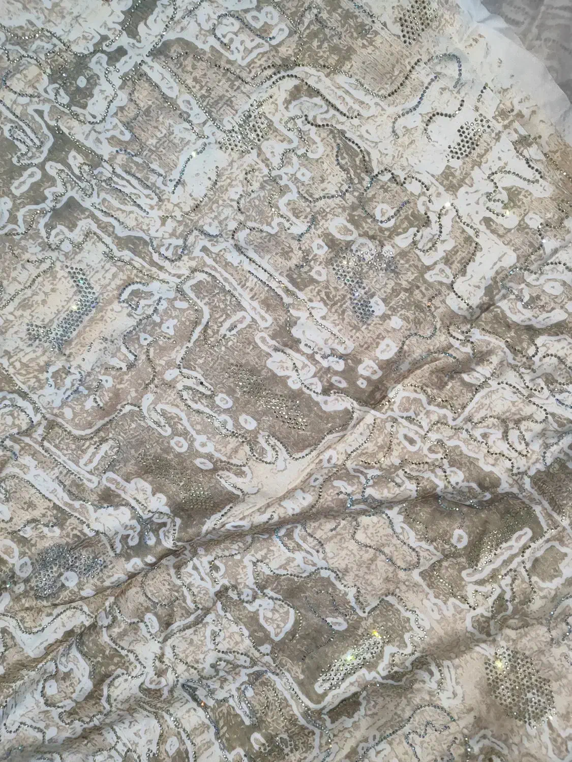 پارچه بلوچی|لباس|نیمروز, |دیوار