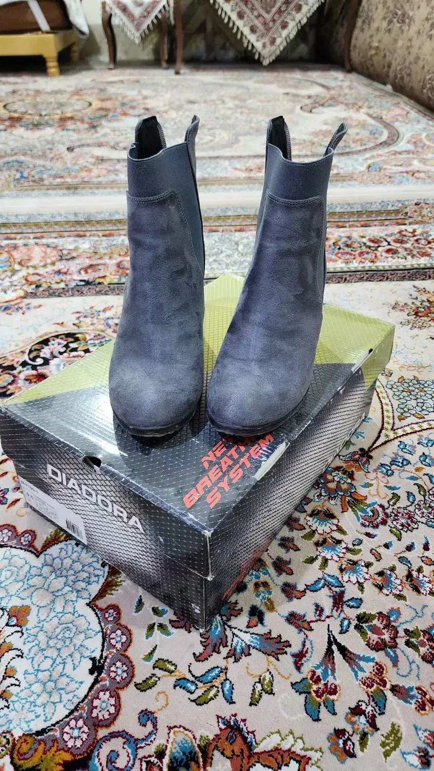 نیم بوت وکفش مجلسی|کیف، کفش، کمربند|نجفآباد, گلدشت|دیوار