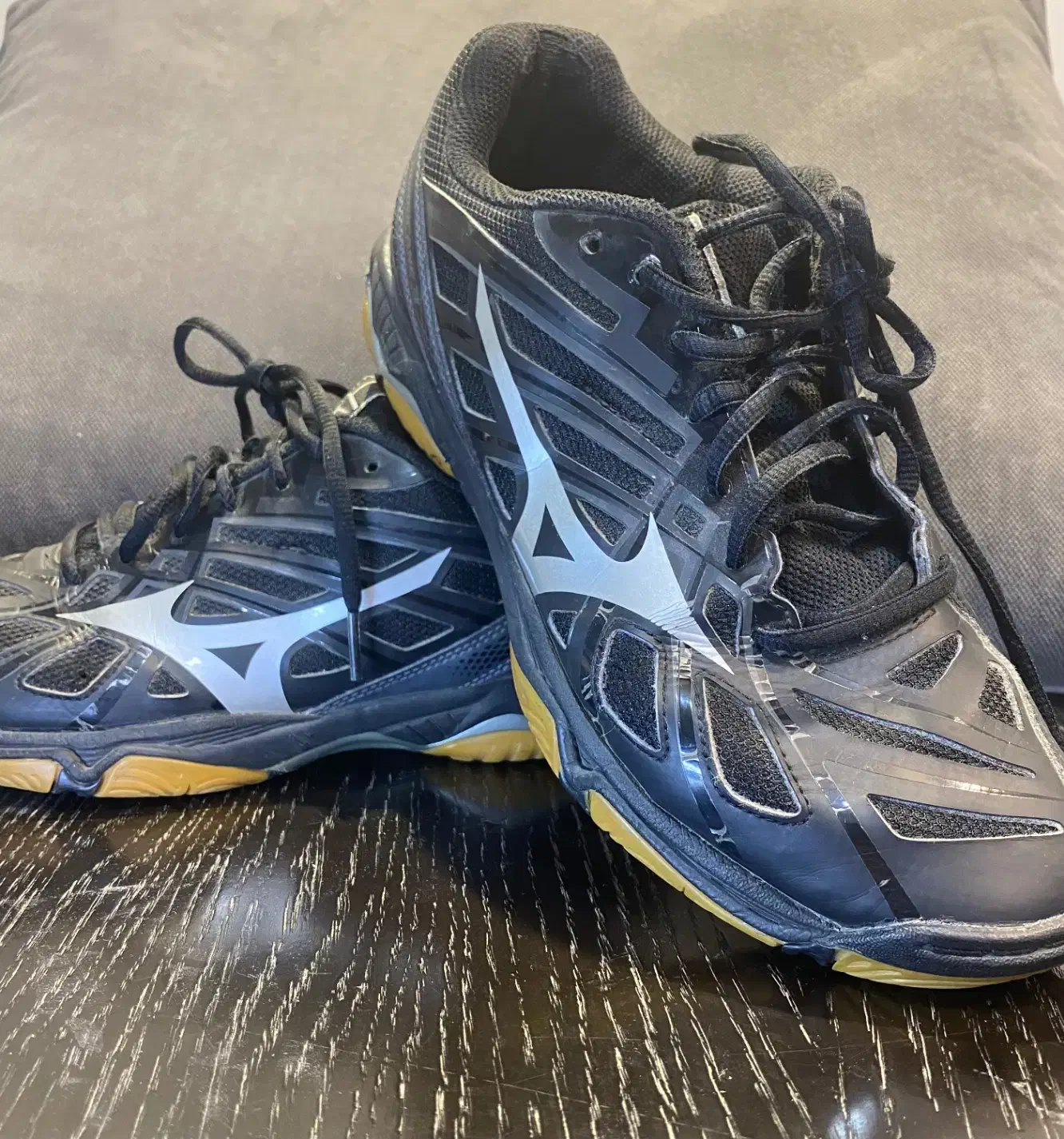 کفش ورزشی میزانو|کیف، کفش، کمربند|ساری, |دیوار