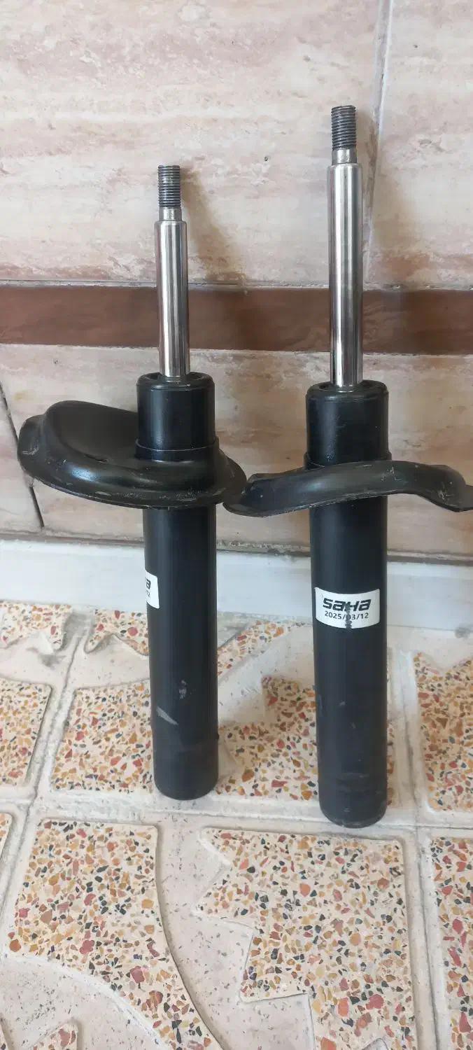 کمک فنر اسپرت وکمک عقب پژوه در حد نو|قطعات یدکی و لوازم جانبی|گلستان (تهران), |دیوار