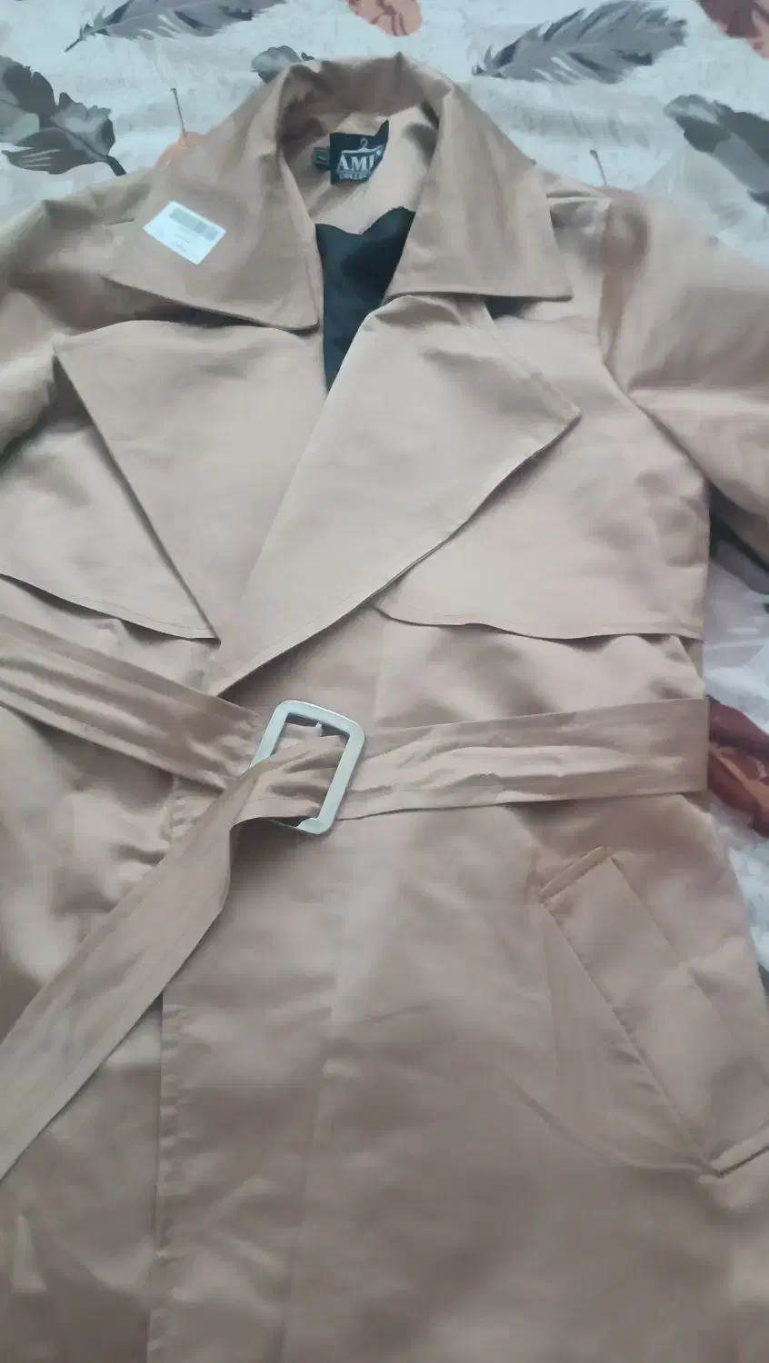 بارونی نو کلا تن نخورده ام|لباس|لنجان, |دیوار