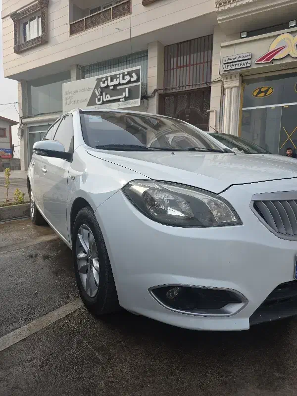 برلیانس ۳۲۰ اتومات|خودرو سواری و وانت|آستانه اشرفیه, |دیوار