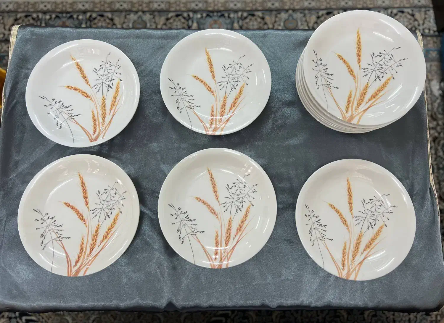 ۱۸ عدد بشقاب ملامین گل گندمین قالب امریکایی|ظروف سرو و پذیرایی|رشت, پورسینا|دیوار