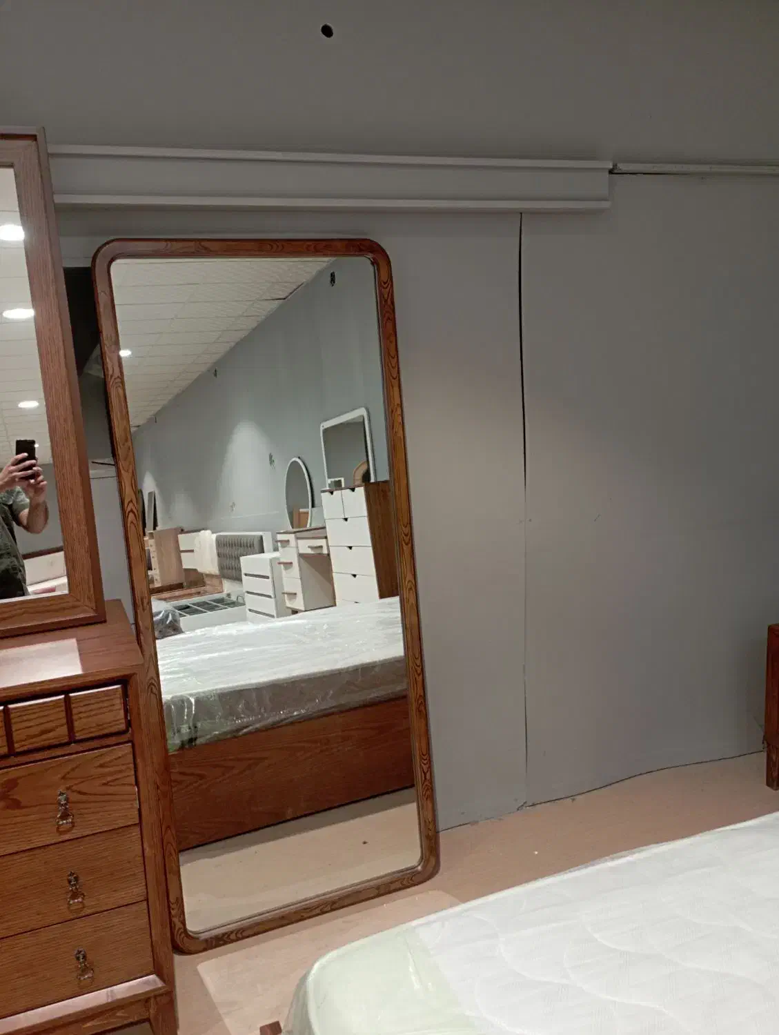 فروشگاه چوبک ، آینه قدی ساده ، گنبدی ، دفورمه|آینه|مشهد, فرهنگ|دیوار