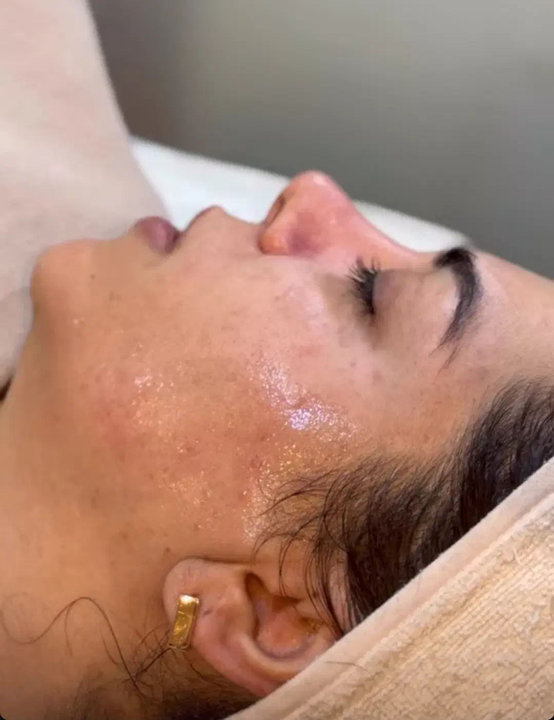 پاکسازی پوست|خدمات آرایشگری و زیبایی|ساری, |دیوار