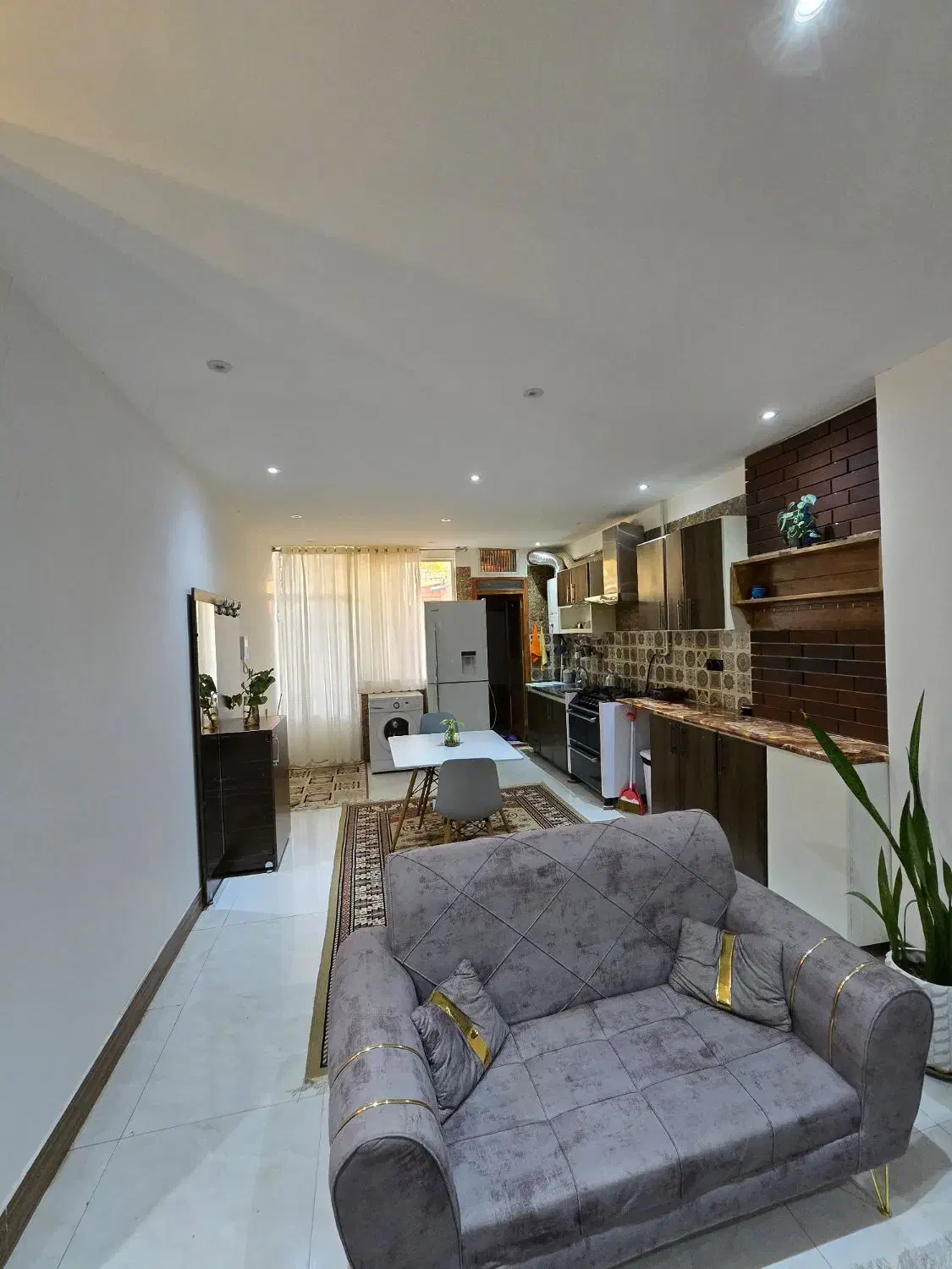 منزل مبله ویلایی|اجارهٔ کوتاه‌مدت آپارتمان و سوئیت|آباده, |دیوار