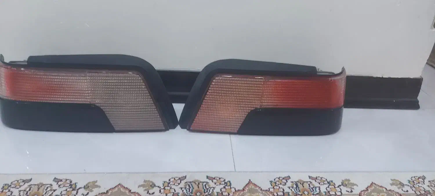 یک جفت چراغ عقب پژو ۴۰۵ سالم|قطعات یدکی و لوازم جانبی|شهریار, شهرک شاهد|دیوار