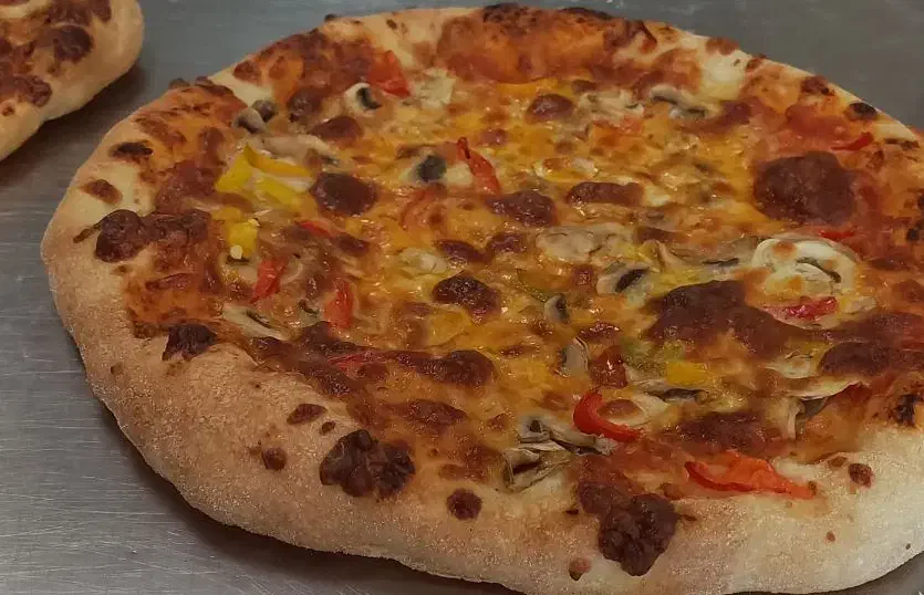 پیتزا دونفره خانگی ۲۲۰ تومان|خوردنی و آشامیدنی|اهواز, شهرک حفاری|دیوار