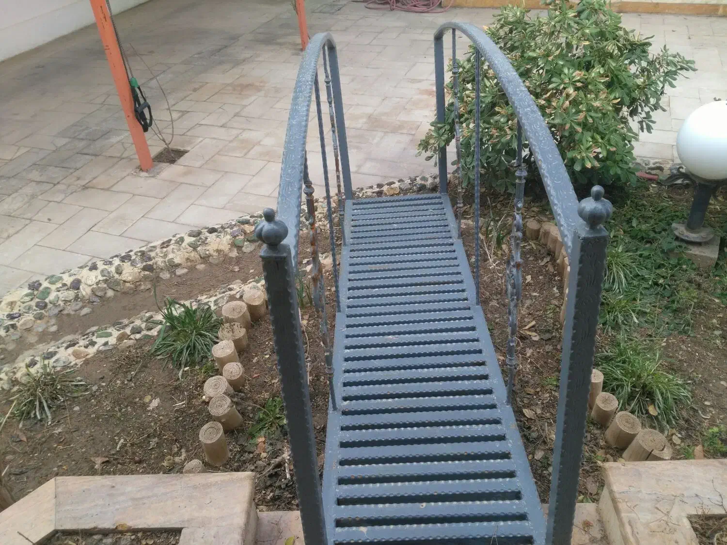 پل آهنی|مصالح و تجهیزات ساختمان|بیرجند, |دیوار