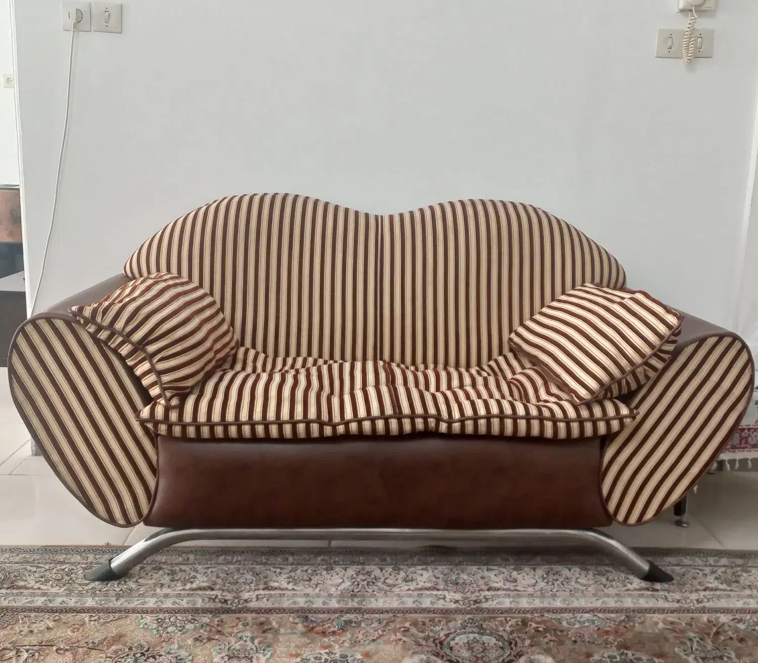 مبل راحتی ۵ نفره|مبلمان خانگی و میز عسلی|قم, عمار یاسر|دیوار