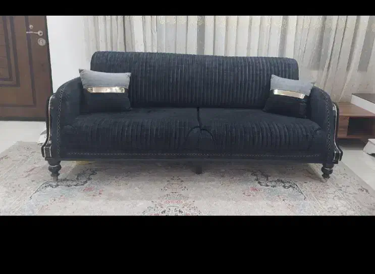 مبل نیم ست ۵نفره و میز وسط|مبلمان خانگی و میز عسلی|اردکان, |دیوار