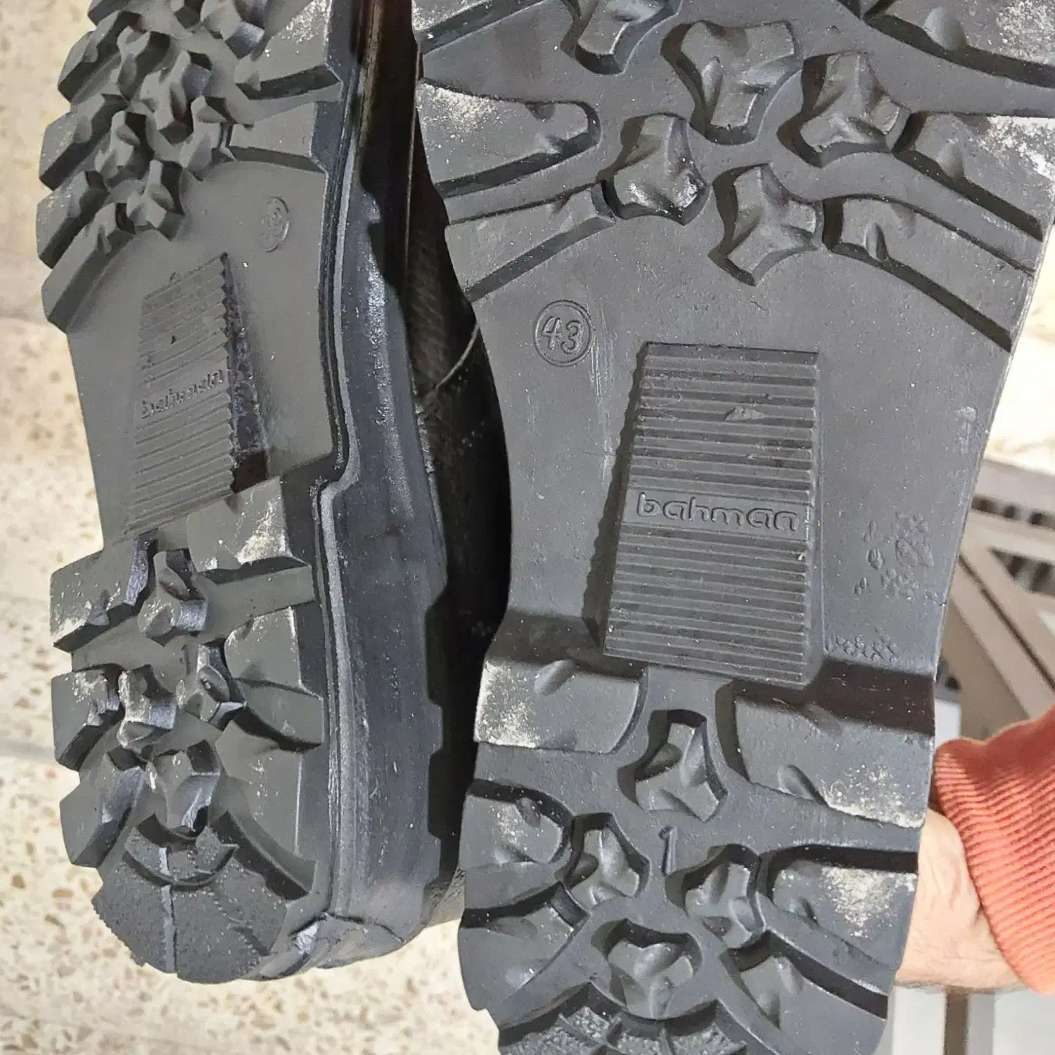 پوتین بهمن سایز ۴۳ نو نو|کیف، کفش، کمربند|تیران, |دیوار