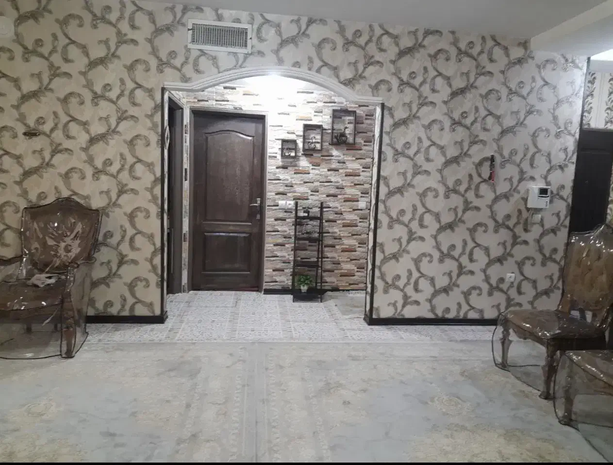 آپارتمان ۹۰متری/۲خواب/ خیابان برزگر/|اجارهٔ آپارتمان|محمدشهر, محمدشهر|دیوار