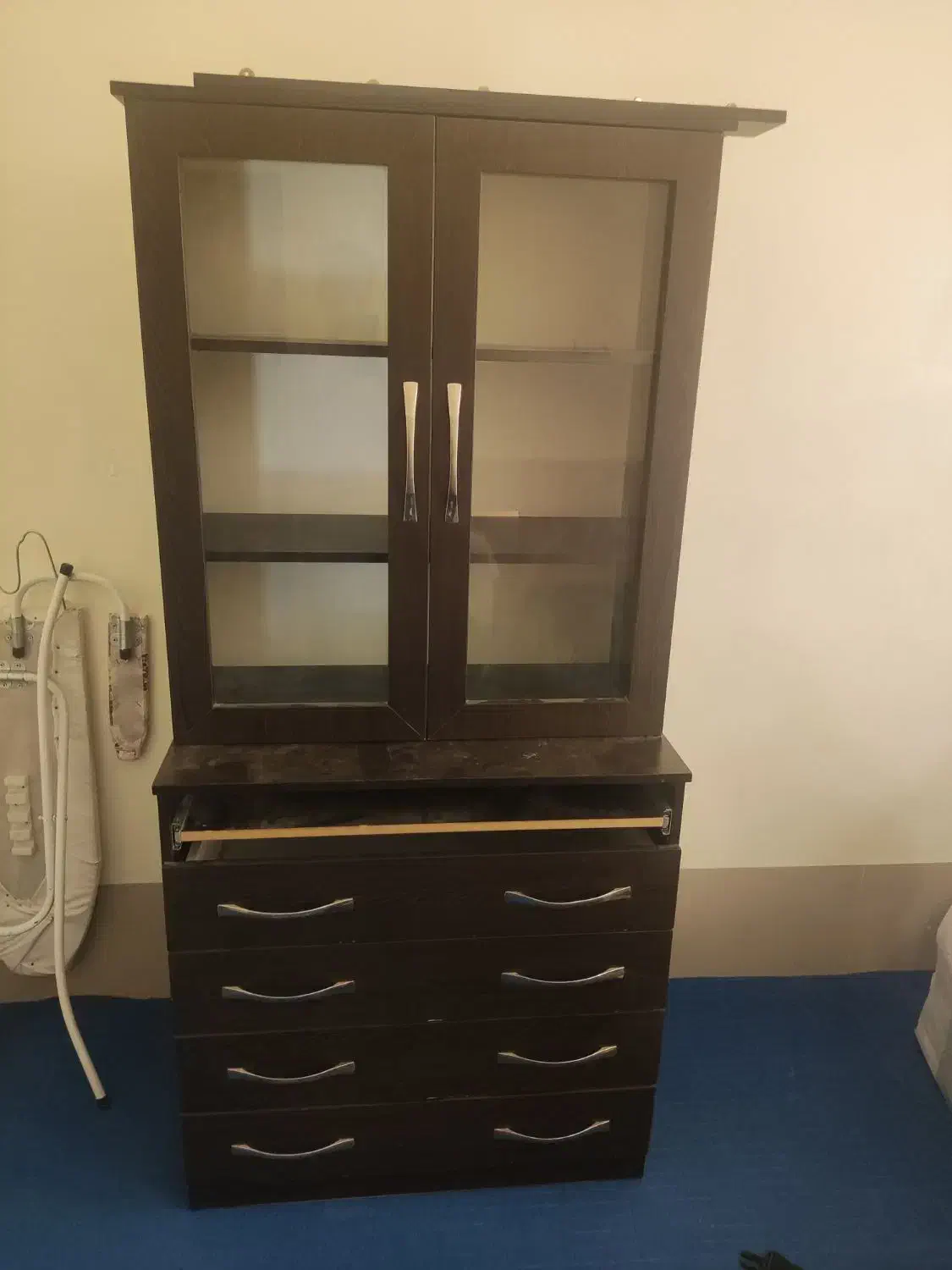 کتابخانه دراور|کتابخانه، شلف، قفسههای دیواری|شیراز, فخرآباد (دروازه کازرون)|دیوار