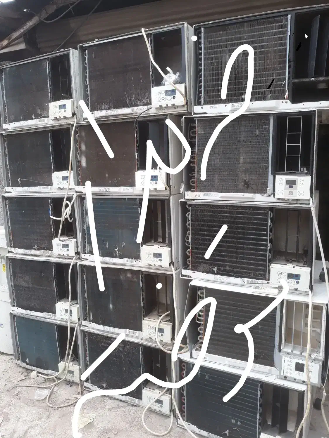 کولر پنجره ای و اسپیلت|کولر گازی و فن‌کوئل|رشت, تازه آباد|دیوار