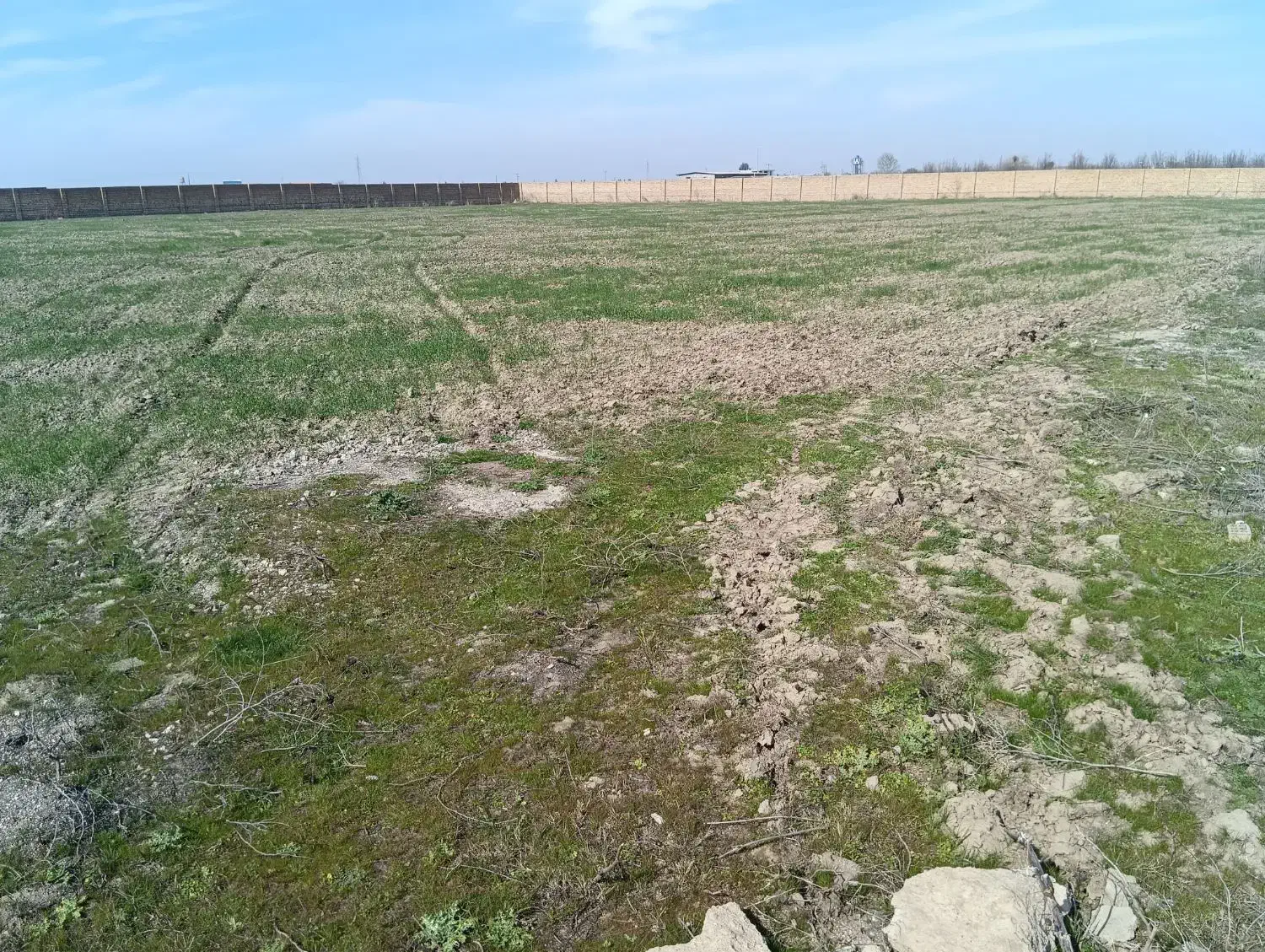 زمین کارگاهی در شهرک صنعتی|فروش دفتر صنعتی، کشاورزی، تجاری|ایوانکی, |دیوار