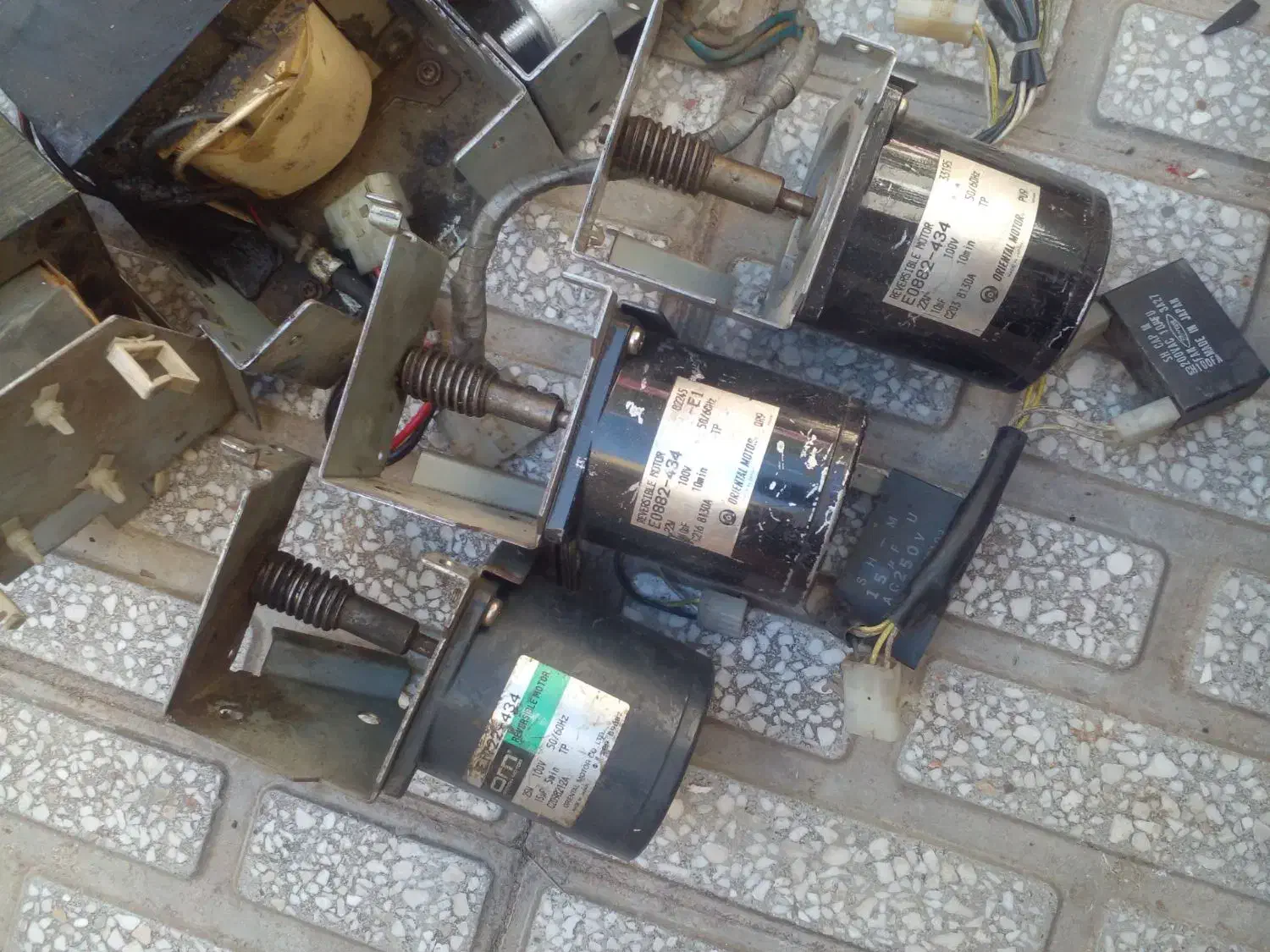 ترانس کاهنده تبدیل و موتور ژاپنی|سایر لوازم برقی|تهران, ترمینال غرب|دیوار