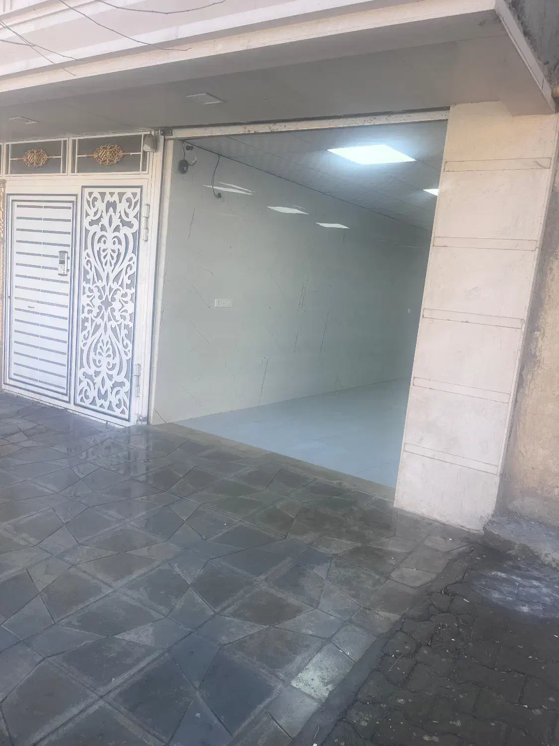 معازه جهت انباری وپارکینگ|اجارهٔ مغازه و غرفه|کنگاور, |دیوار