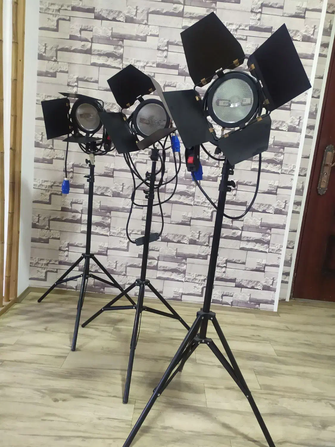 ست نور ۳ تایی RDQ800 دیرمر دار|صوتی و تصویری|اردبیل, |دیوار