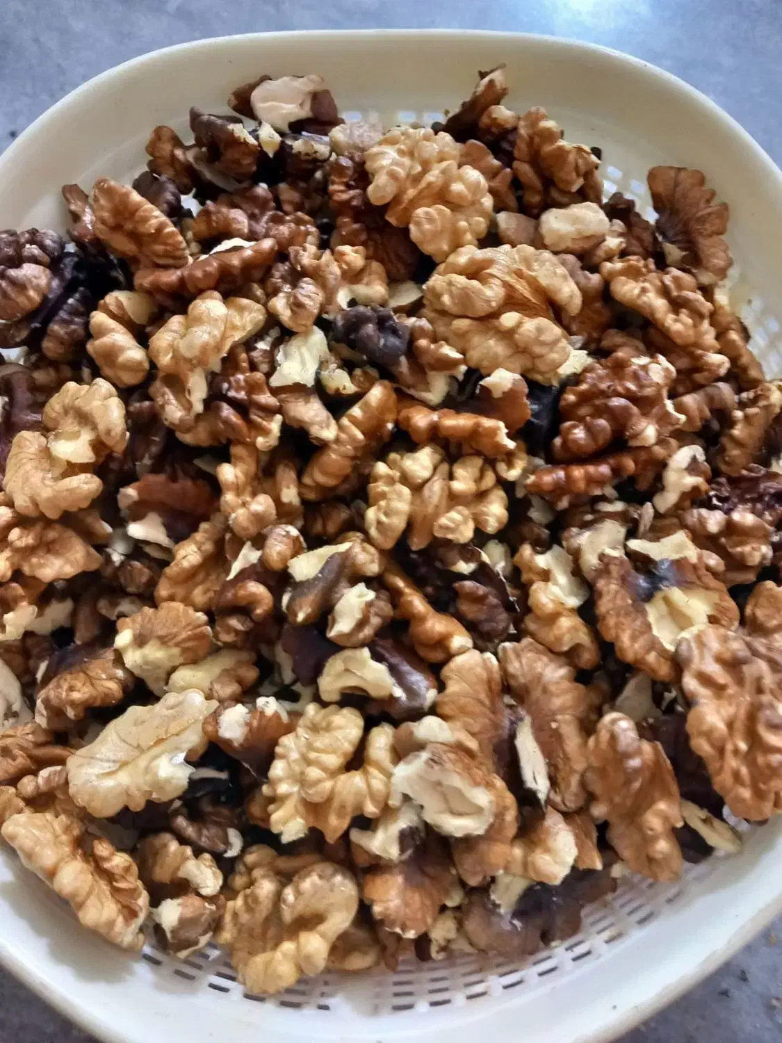 گردو|خوردنی و آشامیدنی|پیر سلیمان, |دیوار