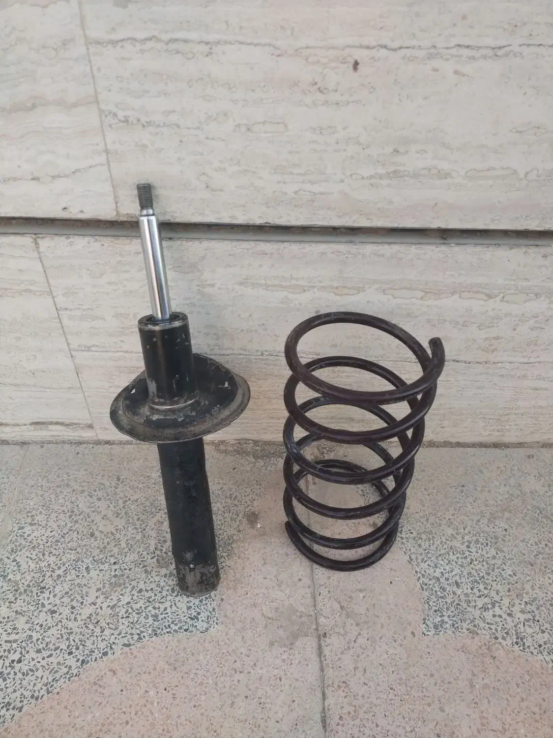 کمک و فنر خودرو|قطعات یدکی و لوازم جانبی|اصفهان, ملکشهر|دیوار