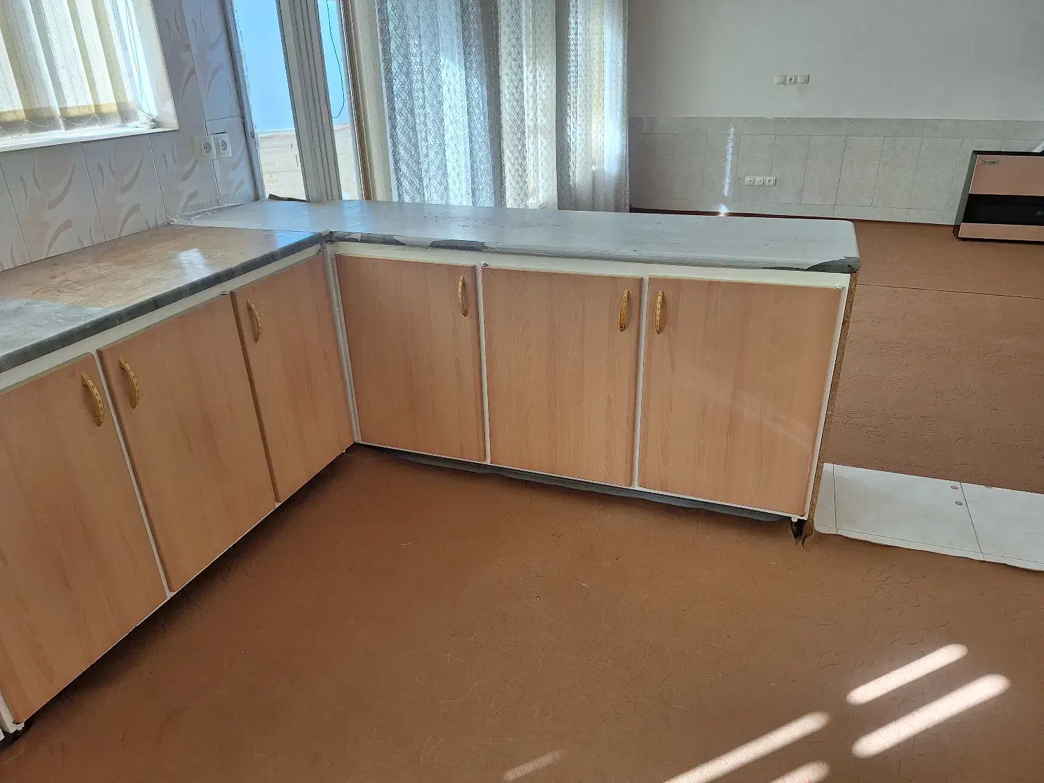 کابینت آشپز خانه|مصالح و تجهیزات ساختمان|دهاقان, |دیوار