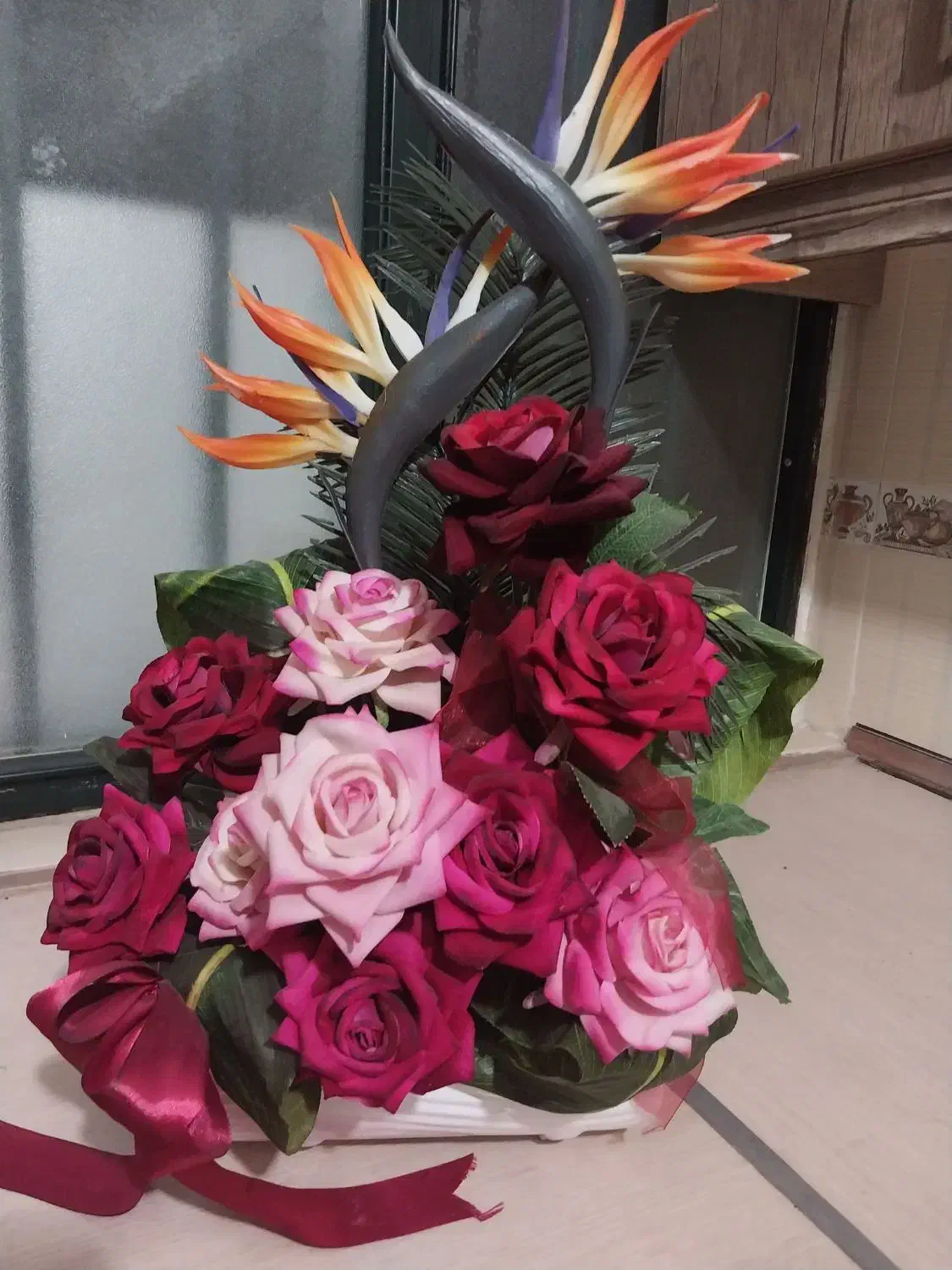 یک دسته گل با گلدان سفالی فقط ۴۰۰هزارتومان|گل مصنوعی|سمنان, |دیوار