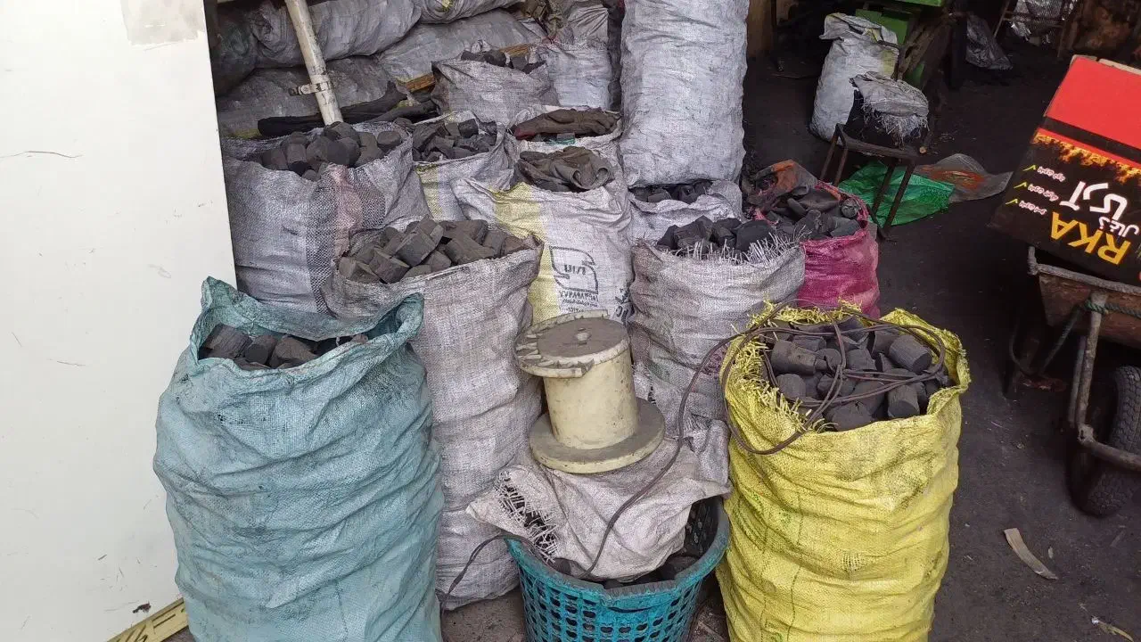 فروش ذغال مرکبات|عمده‌فروشی|قم, حاج زینل|دیوار