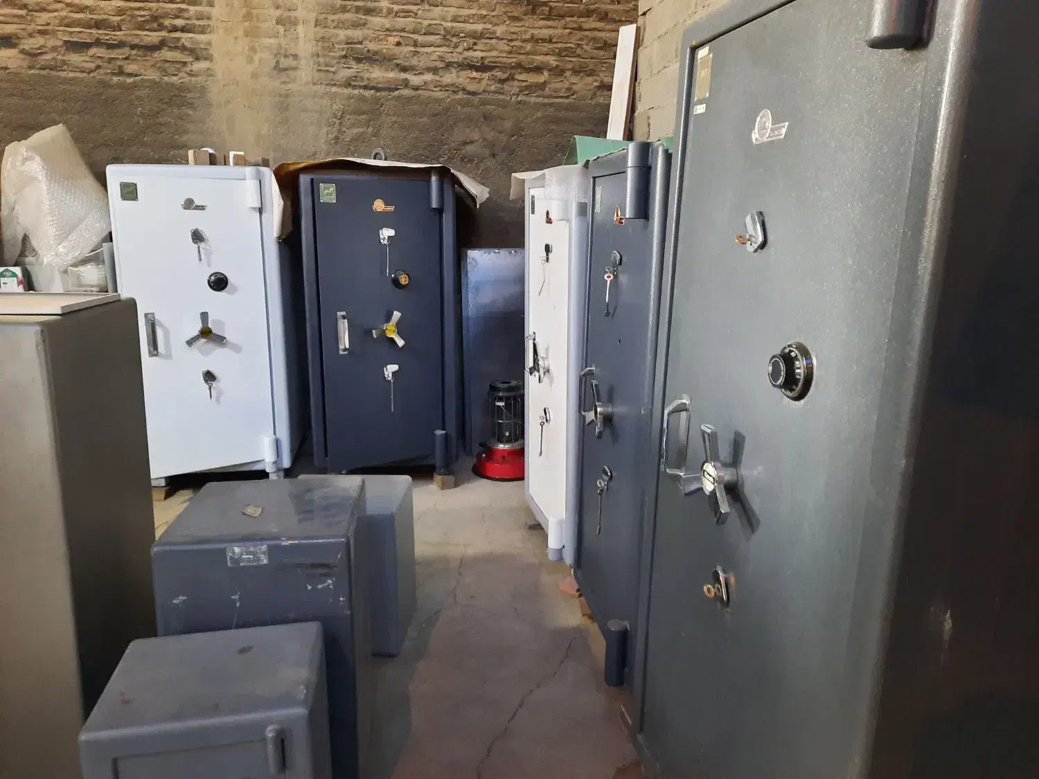 S کاوه ۱۶۰ و ۱۸۰ / گاو صندوق رمز آمریکاکلیدتاشو|ابزارآلات|تهران, خلیج فارس|دیوار