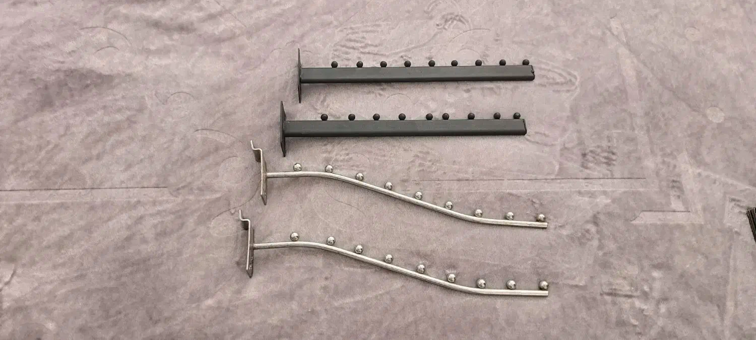 چوب لباسی و رگال لباس|بندرخت و رختآویز|قم, پردیسان|دیوار