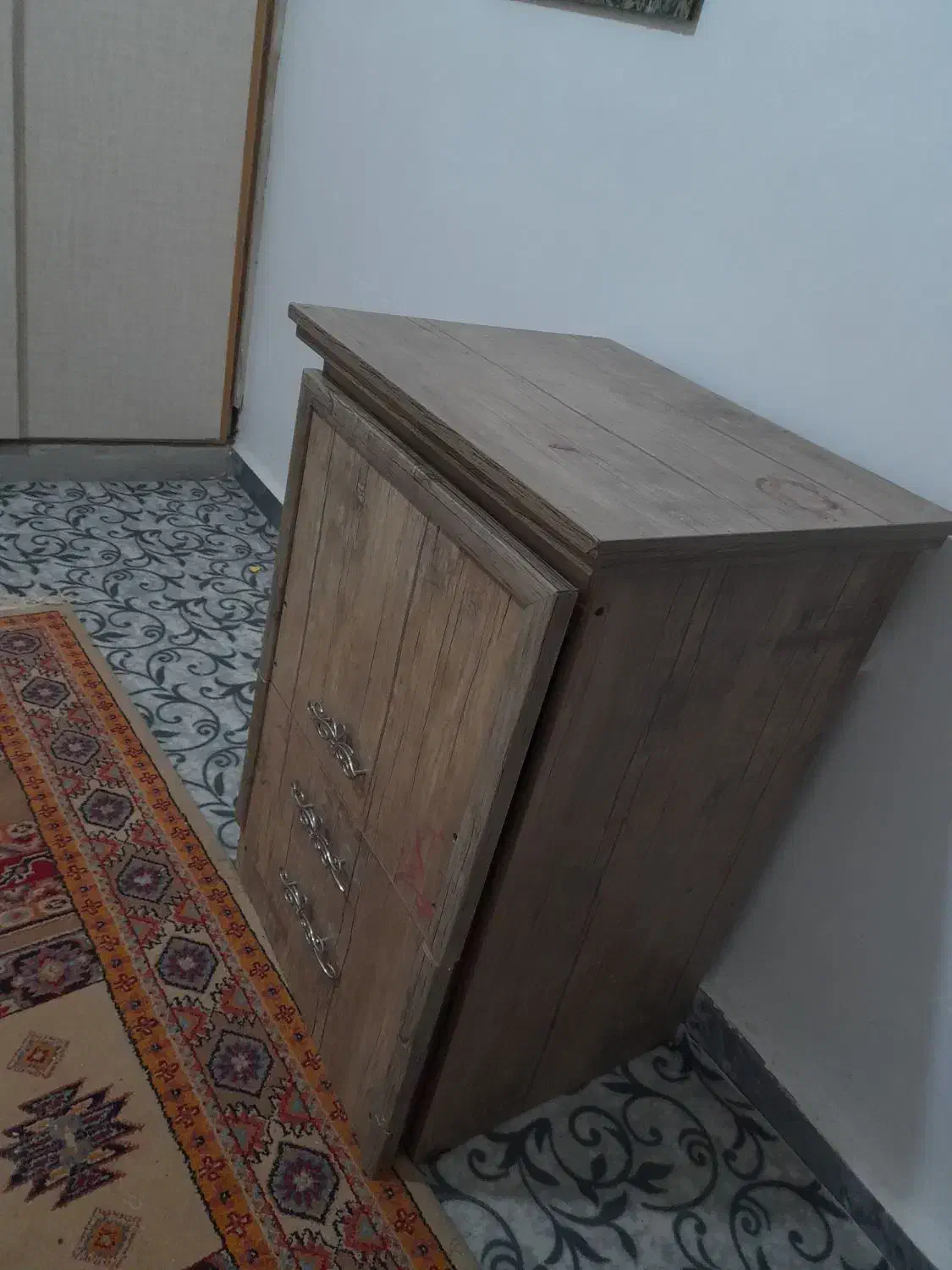 میز و صندلی خیاطی|لوازم خیاطی و بافتنی|یاسوج, |دیوار