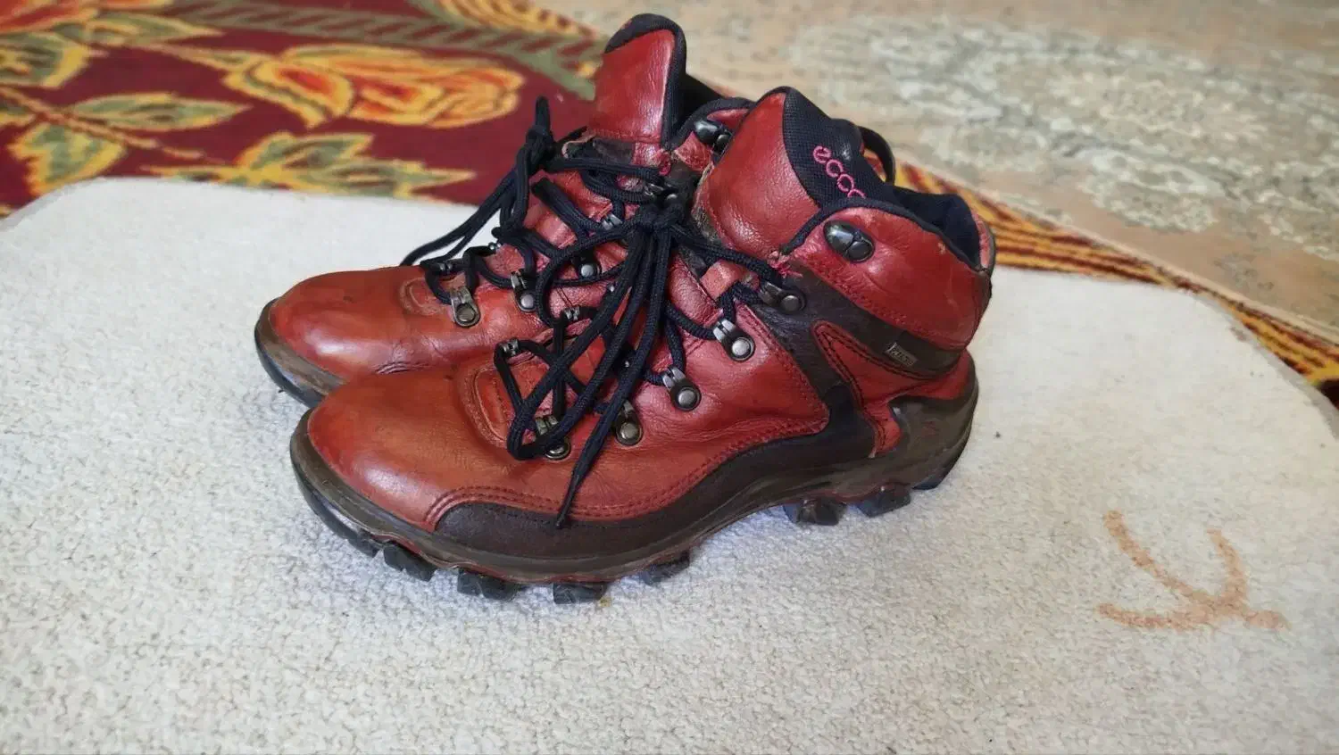 کفش اسپرت|کیف، کفش، کمربند|نهاوند, |دیوار