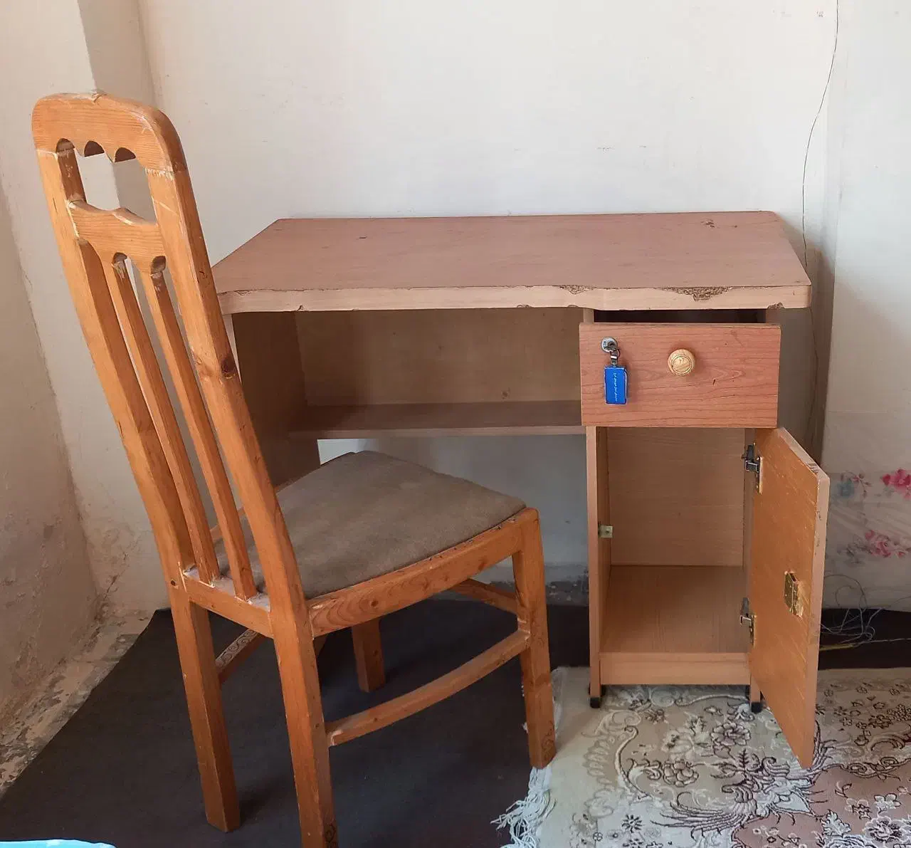 میز تحریر|میز تحریر و کامپیوتر|بندرعباس, |دیوار