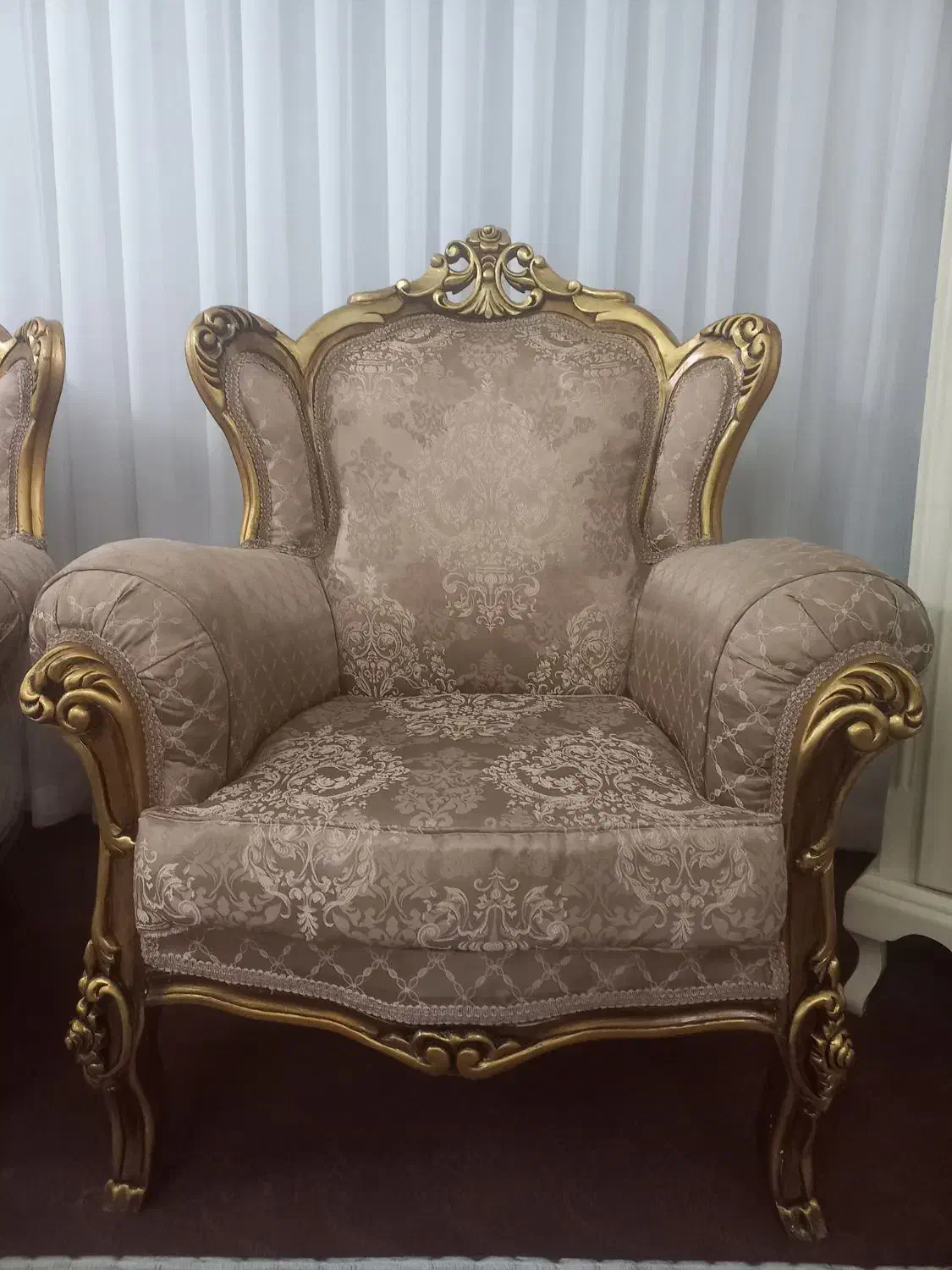 مبل سلطنتی۹نفره دسته متکایی با جلومبلی|مبلمان خانگی و میز عسلی|خوی, |دیوار