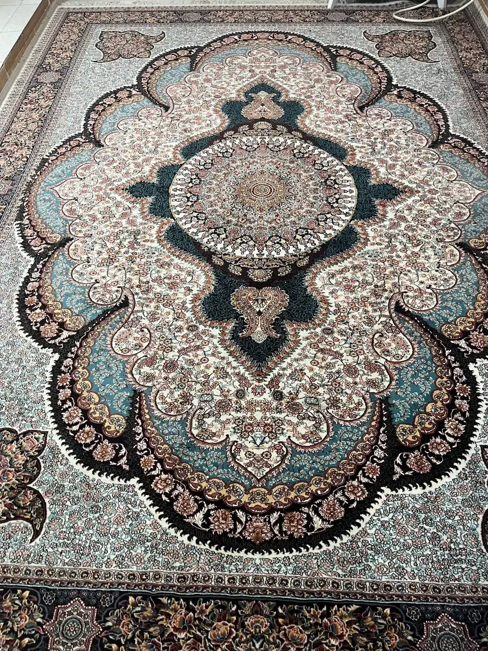 فرش درحدنو دونه ای9تومان|فرش|تربت‌حیدریه, یحیی آباد|دیوار